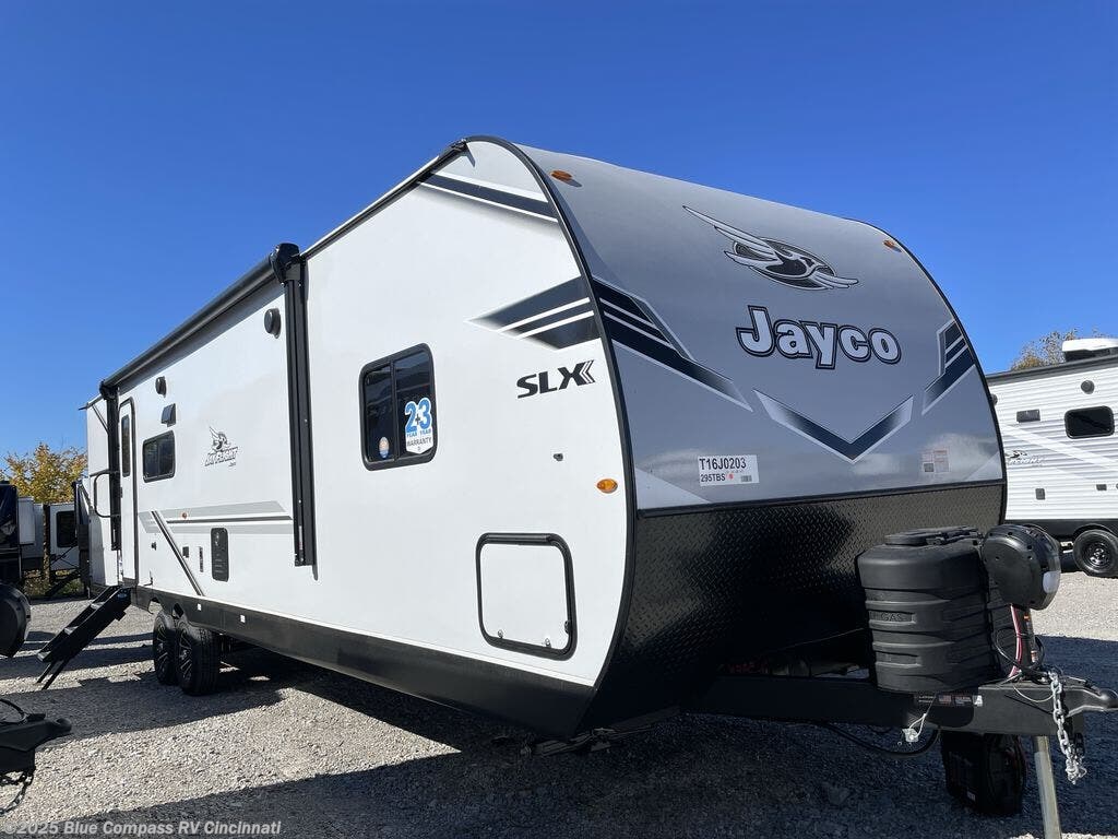 New 2026 Jayco Jay Flight SLX 295TBS available in Cincinnati, Ohio