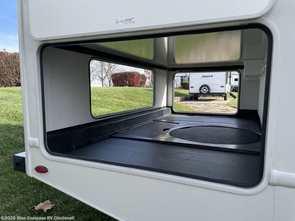 New 2026 Thor Motor Coach Geneva 28VZ Chevy available in Cincinnati, Ohio
