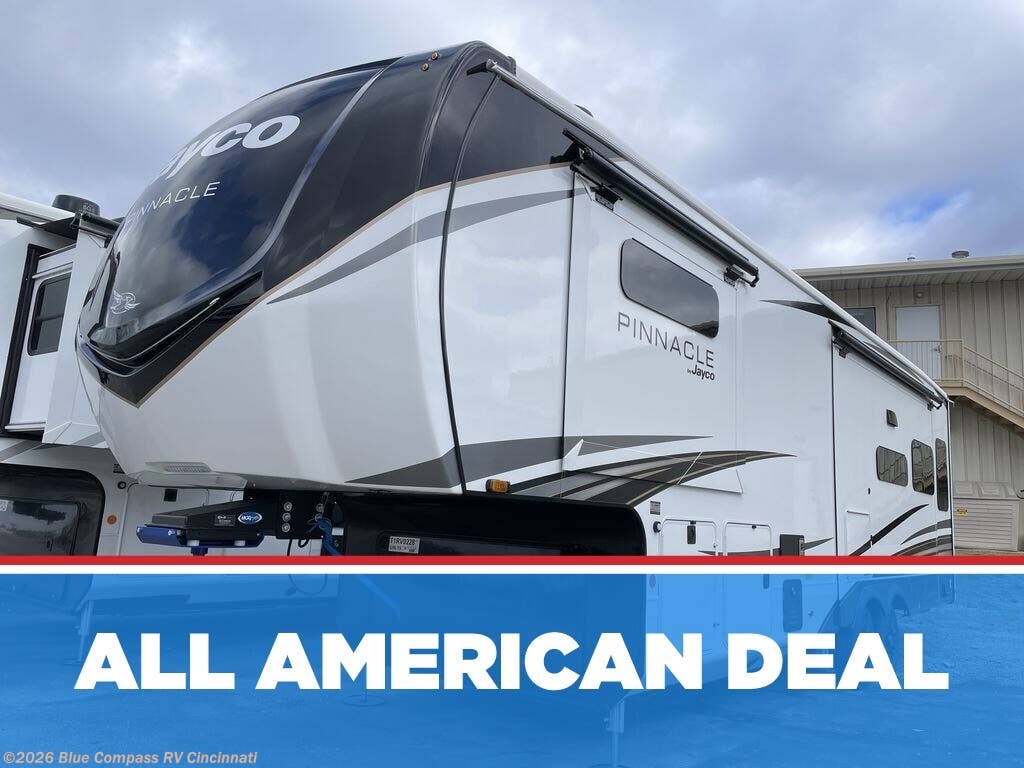 New 2026 Jayco Pinnacle 32RLTS available in Cincinnati, Ohio