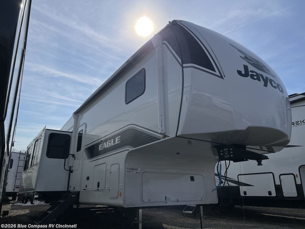 New 2026 Jayco Eagle SLE 30RLT available in Cincinnati, Ohio