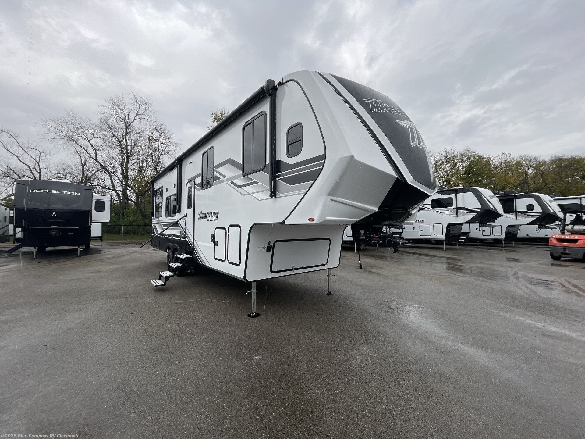 New 2026 Grand Design Momentum G-Class 325G available in Cincinnati, Ohio