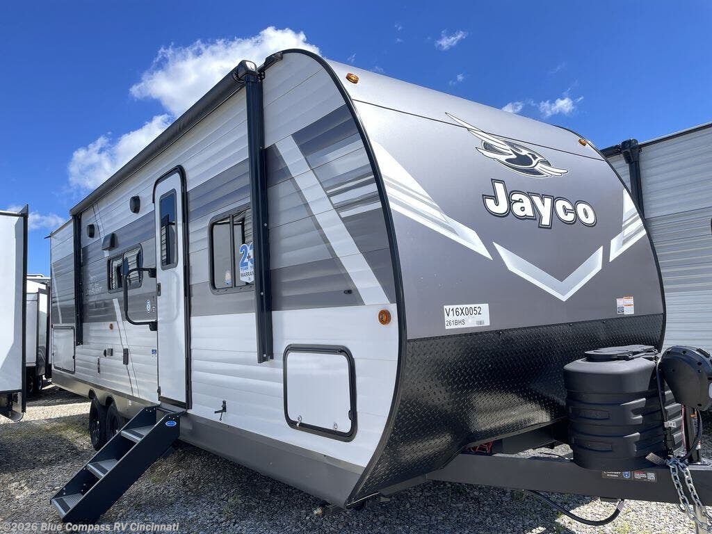 New 2027 Jayco Jay Flight SLX 261BHS available in Cincinnati, Ohio