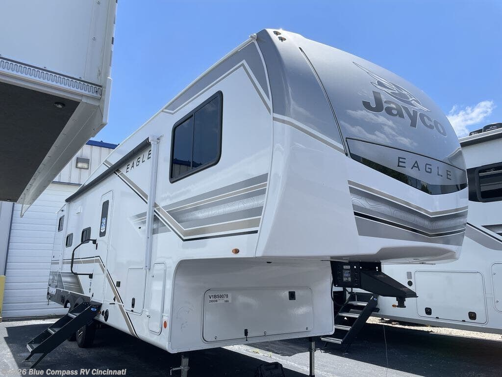 New 2027 Jayco Eagle 29DDB available in Cincinnati, Ohio