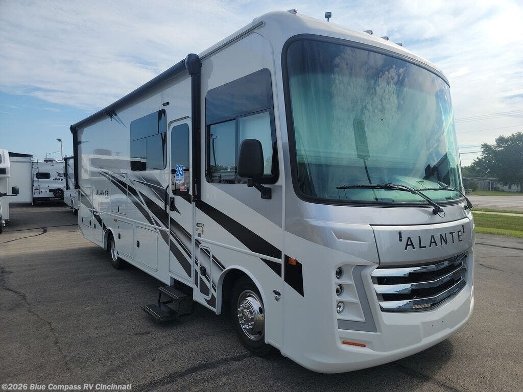 Used 2025 Jayco Alante 29S available in Cincinnati, Ohio