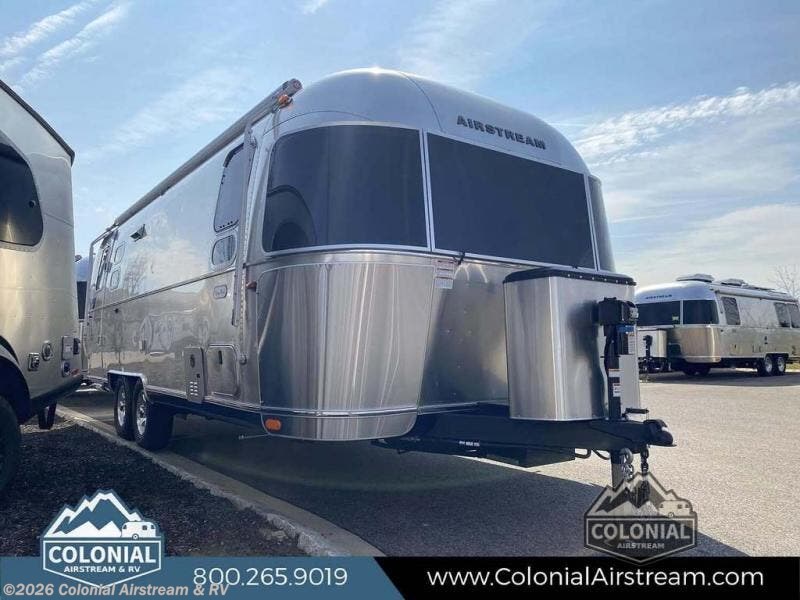 New 2025 Airstream Flying Cloud 25FBQ Queen available in Millstone Township, New Jersey