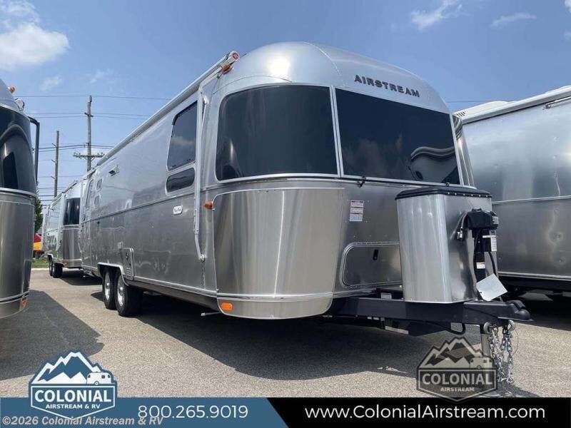 New 2025 Airstream Flying Cloud 27FBQ Queen available in Millstone Township, New Jersey
