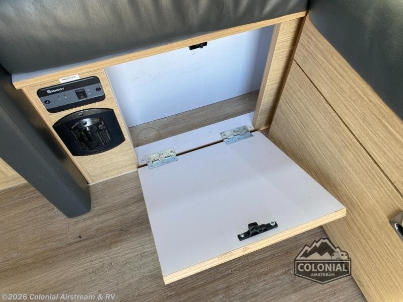 Used 2016 Airstream Flying Cloud 28RBT Twin available in Millstone Township, New Jersey