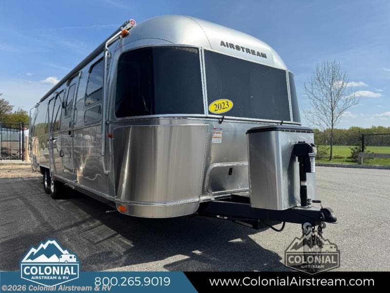 Used 2023 Airstream Flying Cloud 30FB Bunk available in Millstone Township, New Jersey