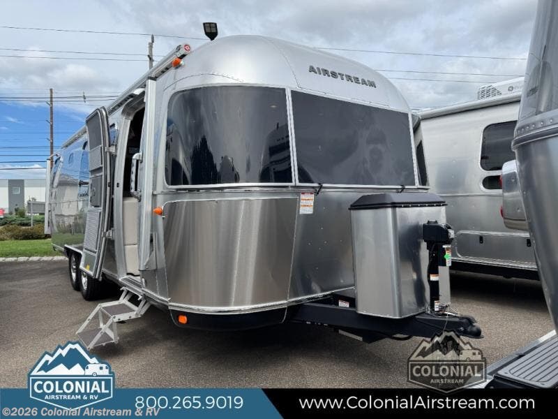 New 2027 Airstream Classic 28RBQ Queen available in Millstone Township, New Jersey