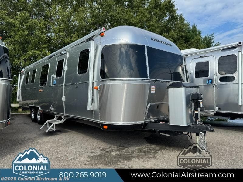 New 2027 Airstream Classic 33FBQ Queen available in Millstone Township, New Jersey
