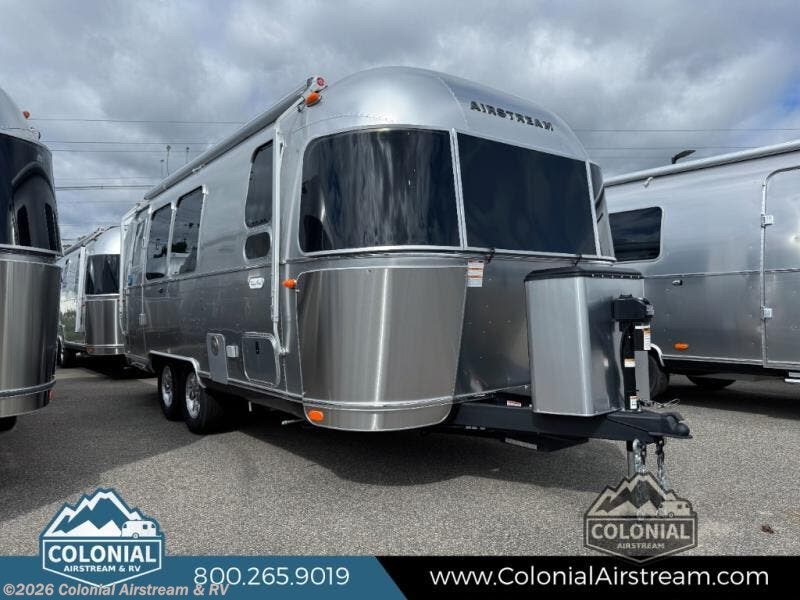 New 2027 Airstream Flying Cloud 23FBQ Queen available in Millstone Township, New Jersey