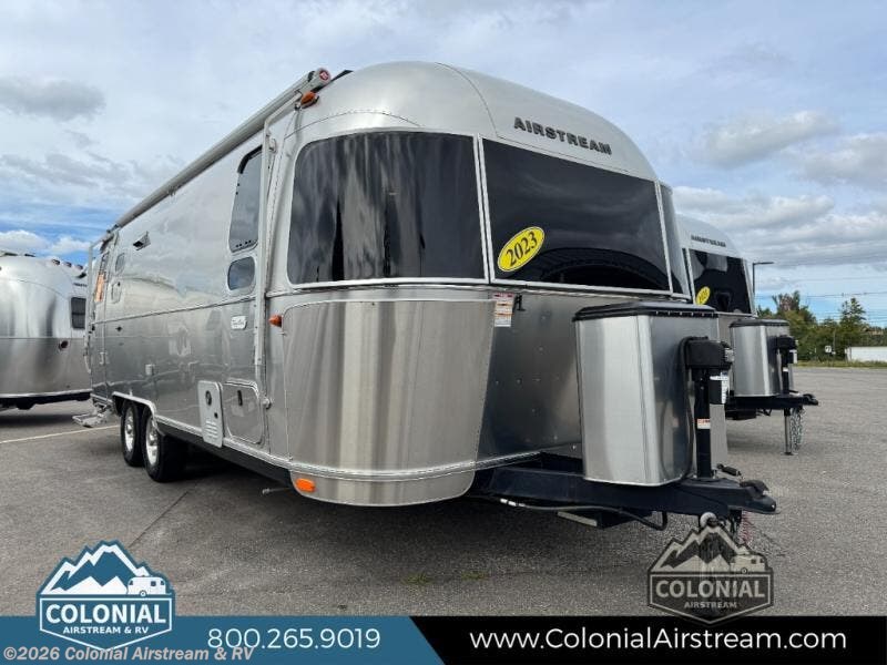 Used 2023 Airstream Flying Cloud 25FBQ Queen Hatch available in Millstone Township, New Jersey