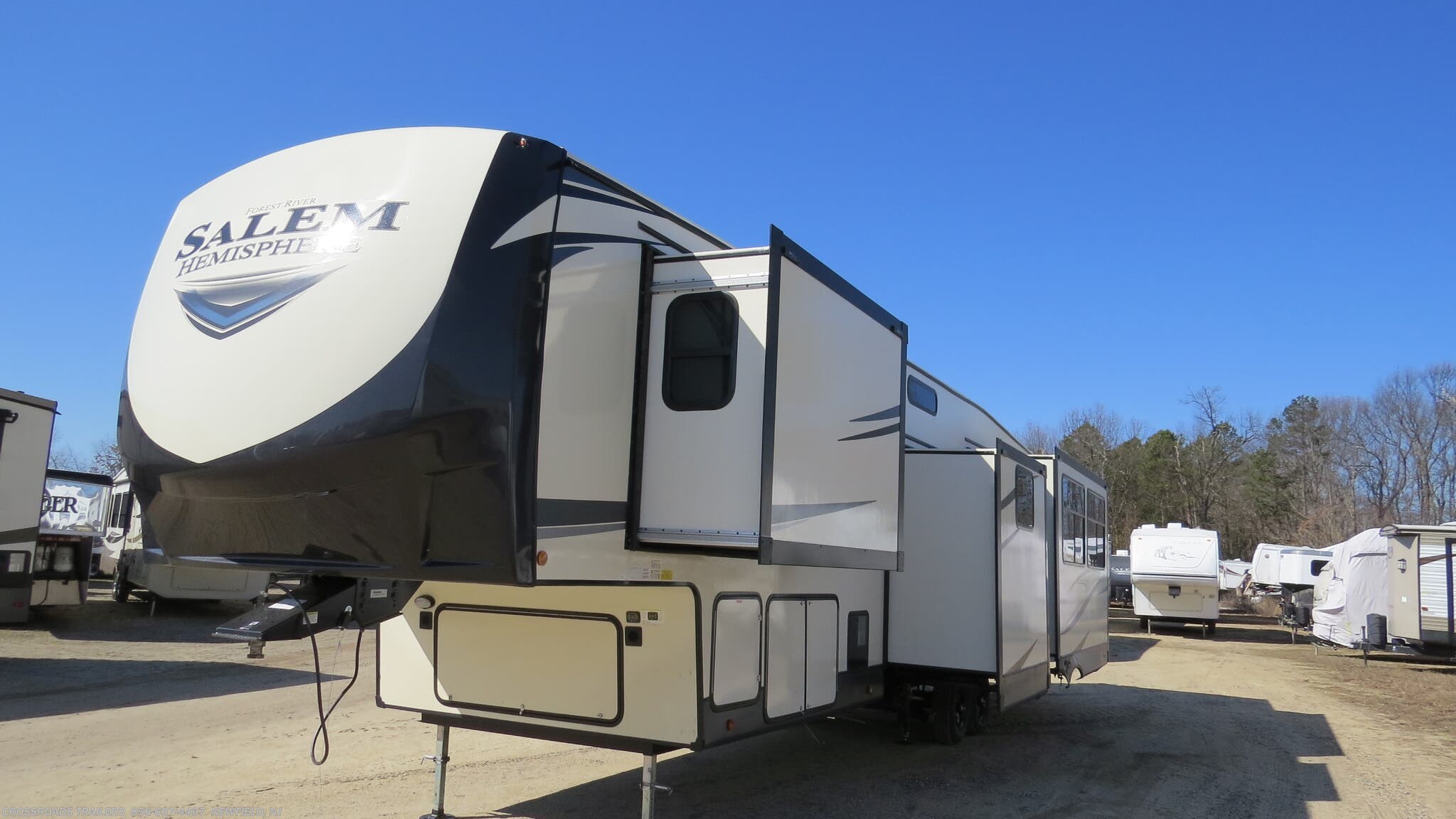 Fifth Wheel - 2020 Forest River Salem Hemisphere GLX 370BL | TrailersUSA