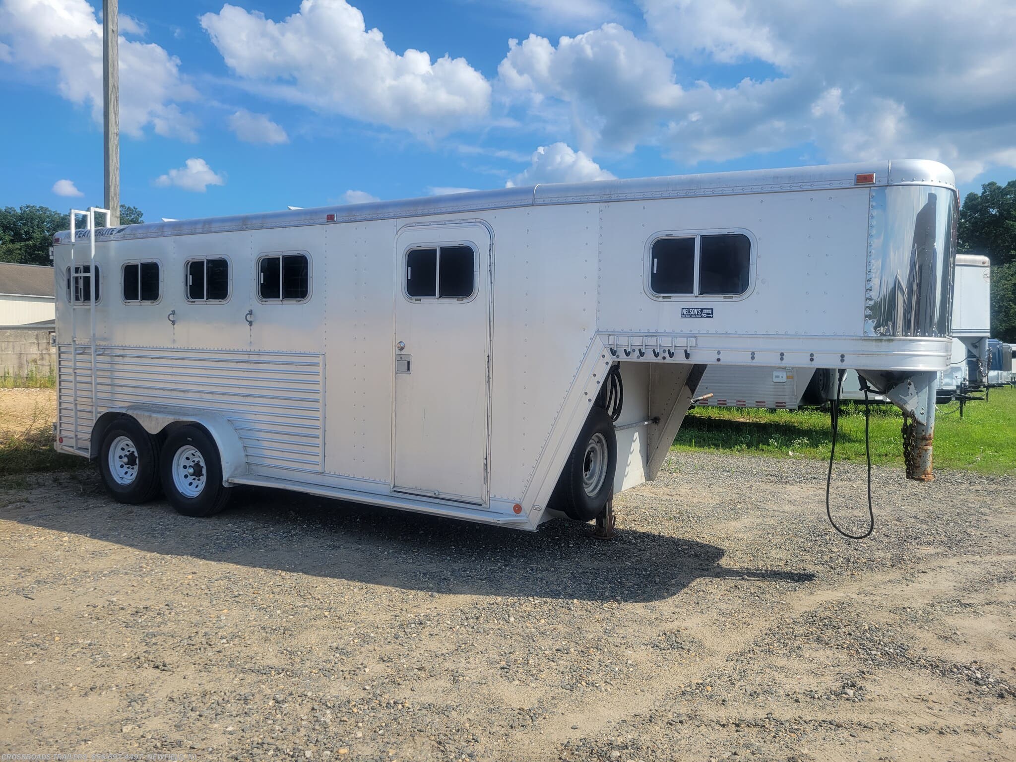Used Featherlite Horse trailers for sale