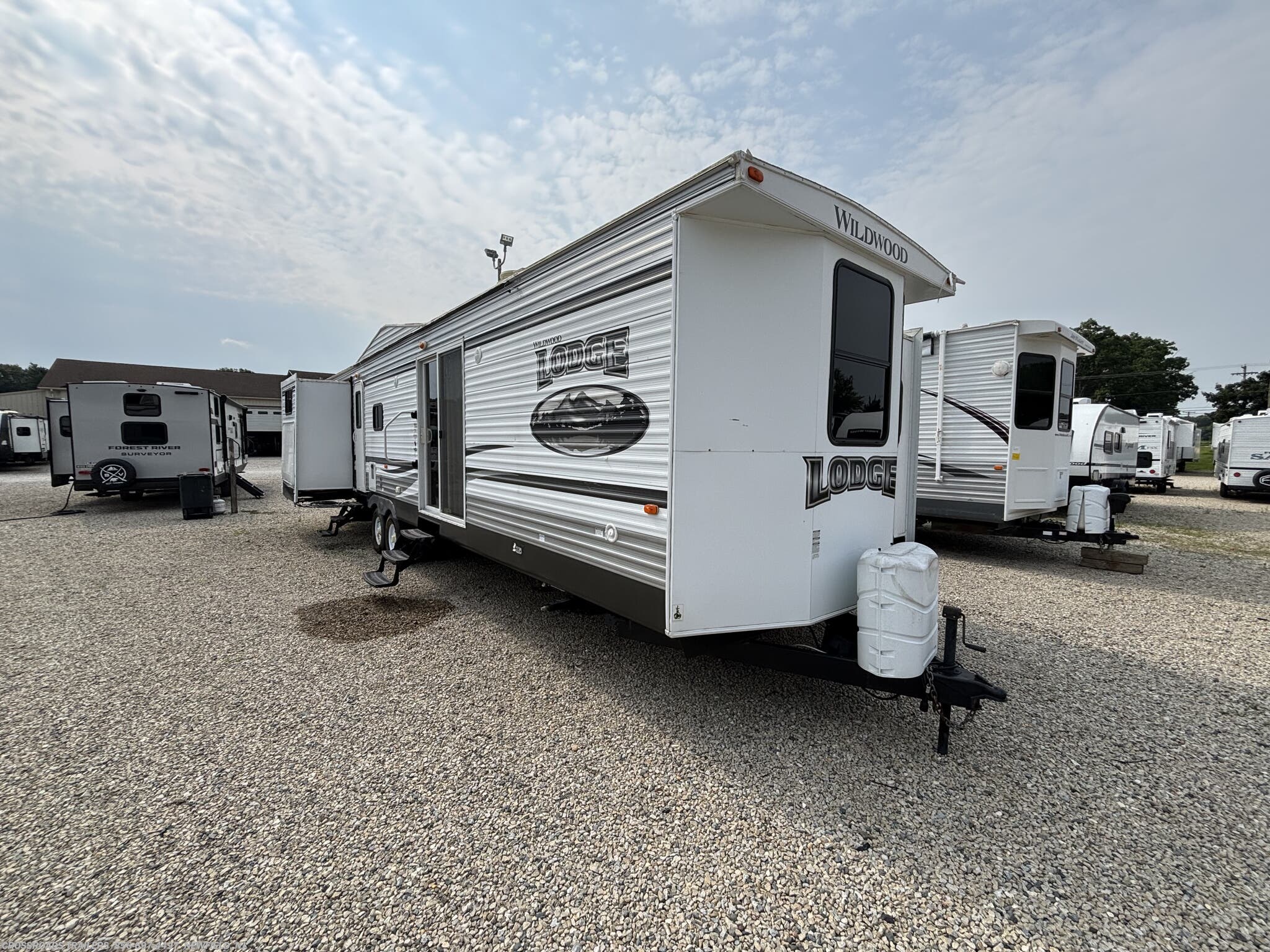 Used 2015 Forest River Wildwood DLX 402QBQ available in Newfield, New Jersey