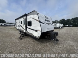 Used 2020 Jayco Jay Flight SLX 8 242BHS available in Newfield, New Jersey