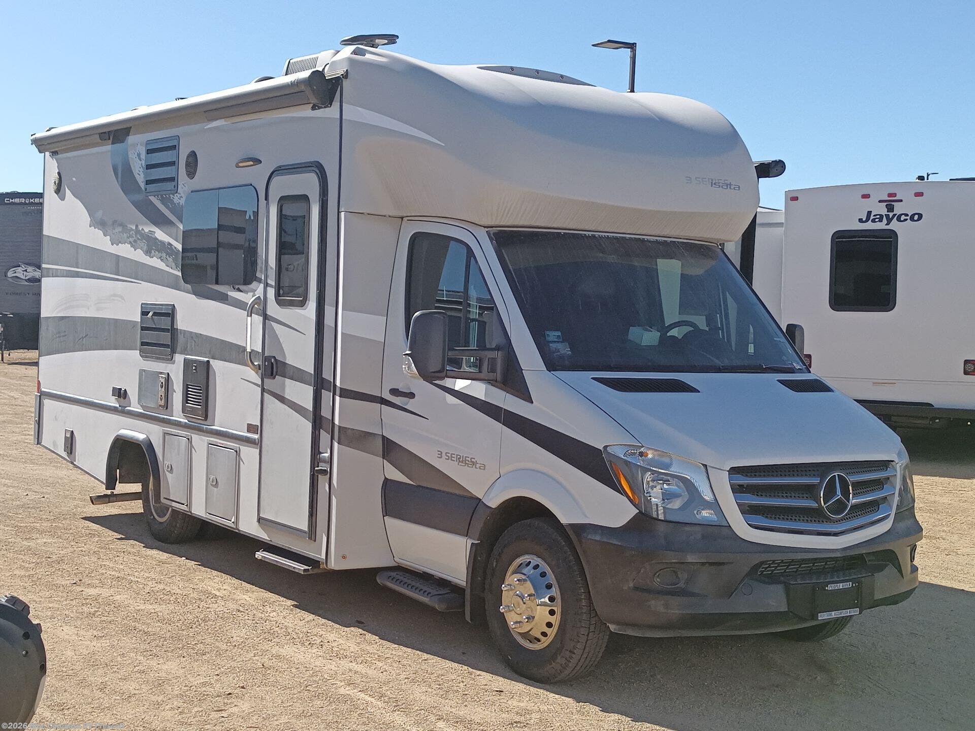 Used 2018 Dynamax Corp  isata 3 24FW available in Prescott, Arizona