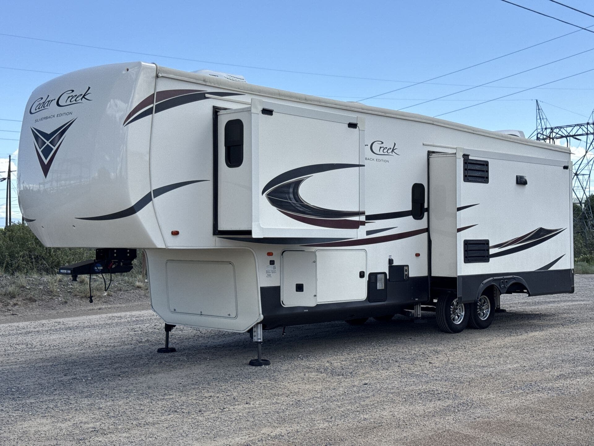 Used 2019 Miscellaneous Cedar Creek Silverback 31IK available in Prescott, Arizona
